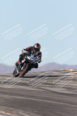 media/Dec-07-2025-CVMA (Sun) [[3e7d2de5dc]]/Race 7-Formula Lightweight Twins Shootout/